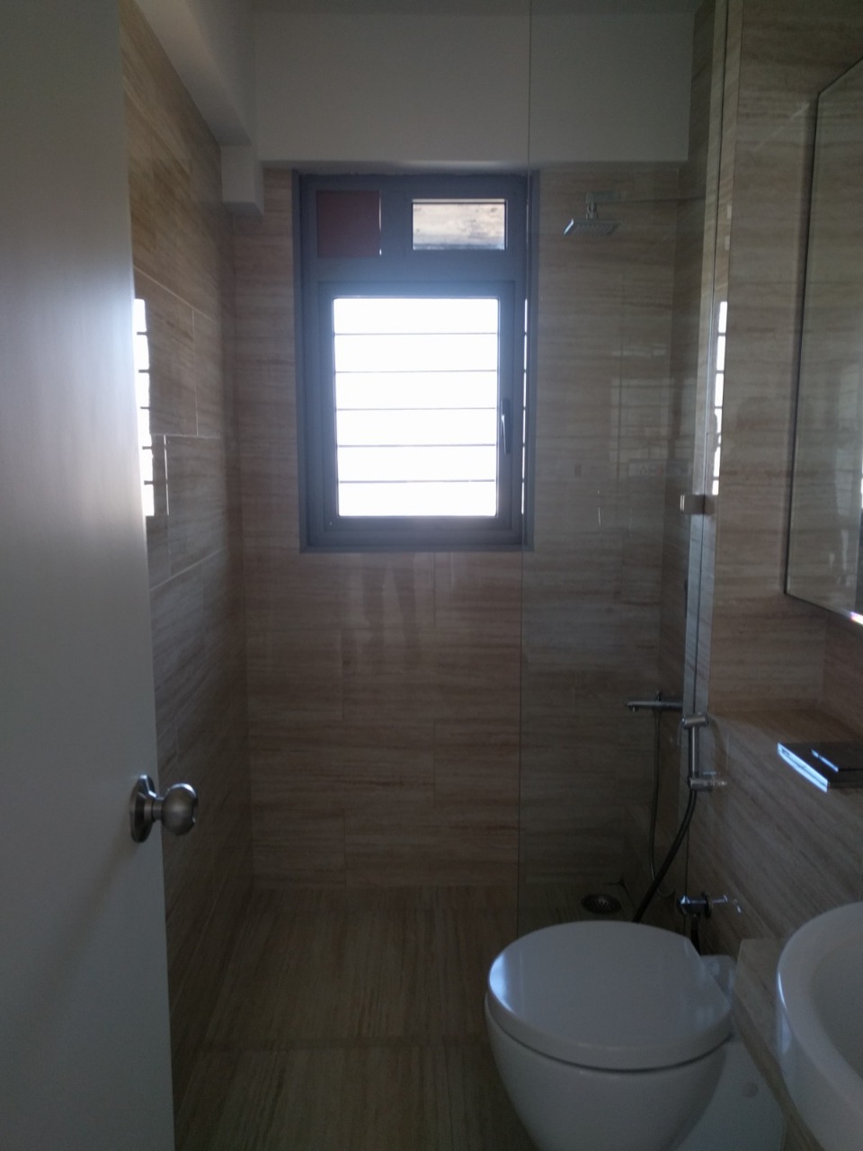 1½ BHK Semi Furnished in Imperial Heights , Goregaon West
